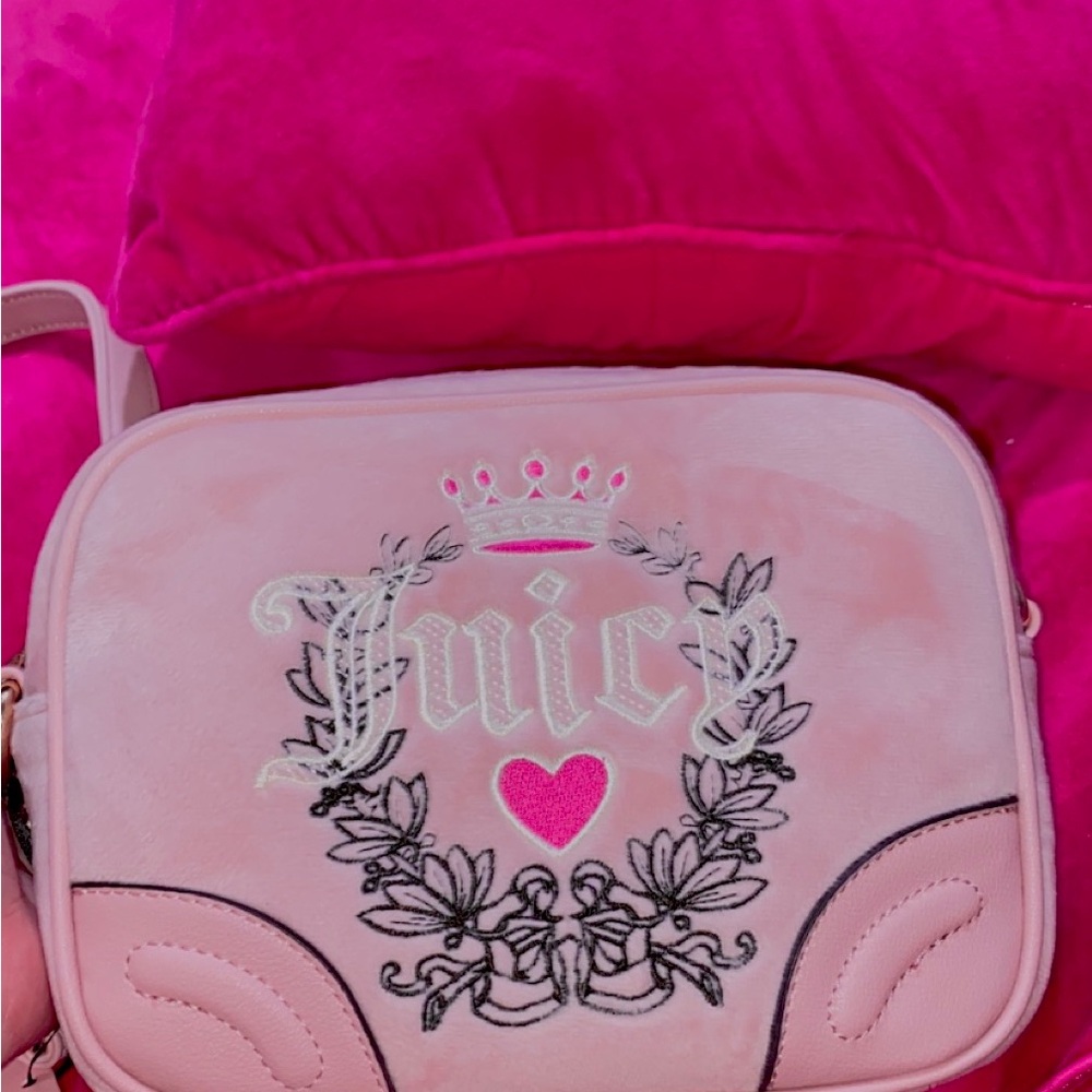 juicy couture velour crossbody heritage bag light pink only
